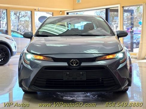 Used 2023 Toyota Corolla LE FWD image 8