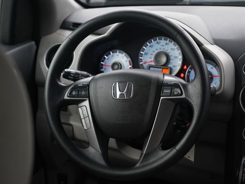 Used 2015 Honda Pilot EX image 16
