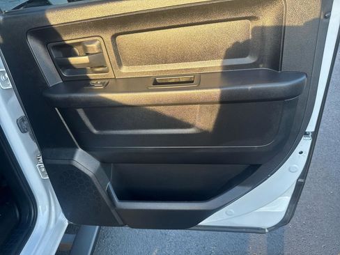 Used 2015 RAM 1500 Express AWD/4WD image 10