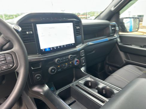Used 2024 Ford F150 STX RWD image 5