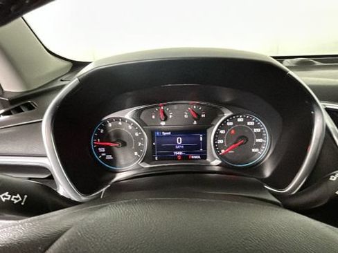 Used 2019 Chevrolet Equinox LT AWD/4WD image 17