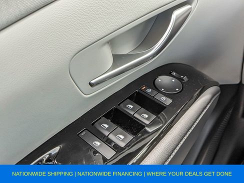 Used 2025 Hyundai Tucson Limited image 39