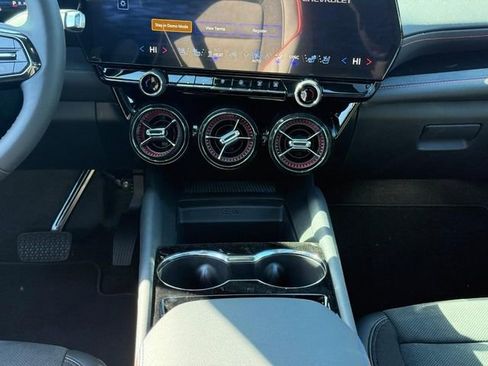 New 2026 Chevrolet Blazer EV RS AWD/4WD image 11