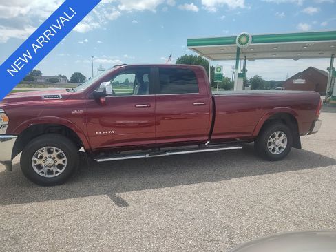 Certified 2019 RAM 3500 Laramie AWD/4WD image 2