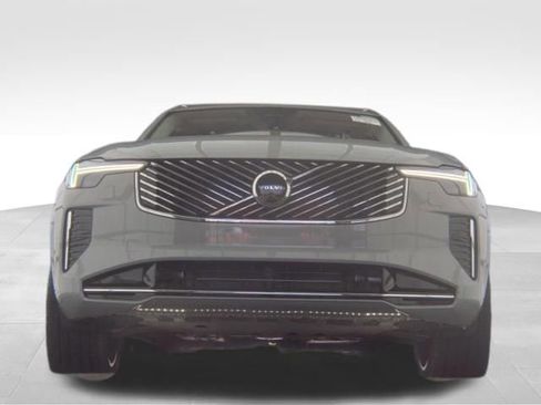 Used 2026 Volvo XC90 B6 Plus AWD/4WD image 3