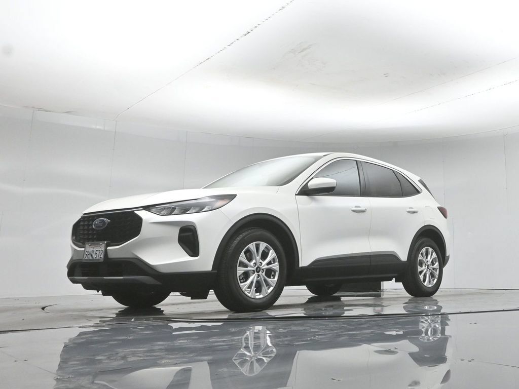 Used 2023 Ford Escape Active w/ Tech Pack #2 FWD image 47