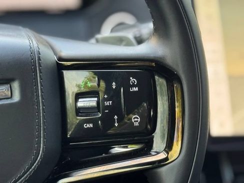 Certified 2024 Land Rover Range Rover Velar Dynamic SE AWD/4WD image 24