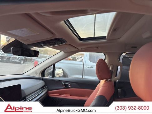 Used 2025 Kia Carnival SX image 3