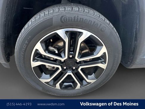 Used 2022 Jeep Compass Limited image 8