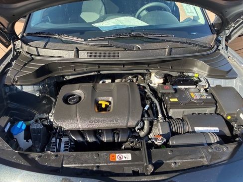 Certified 2025 Kia Soul LX FWD image 37