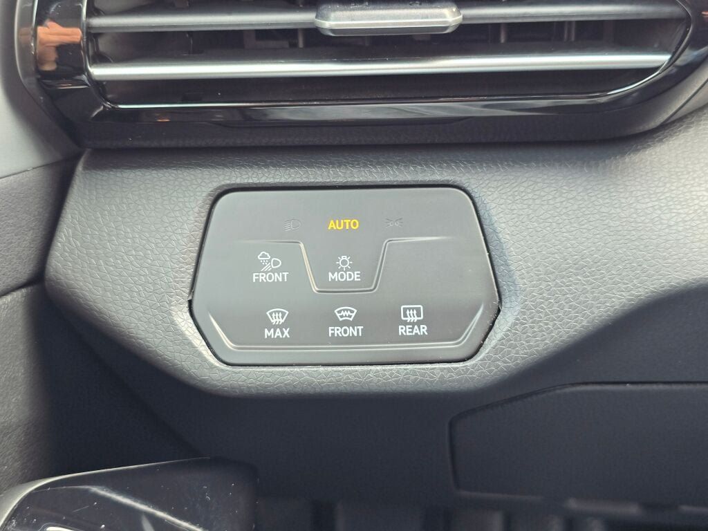 Used 2023 Volkswagen ID.4 Pro S AWD/4WD image 30