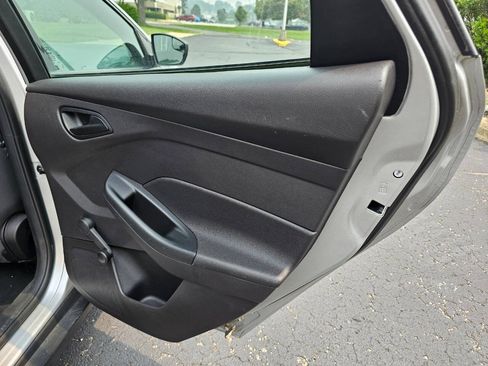 Used 2014 Ford Focus S FWD image 30