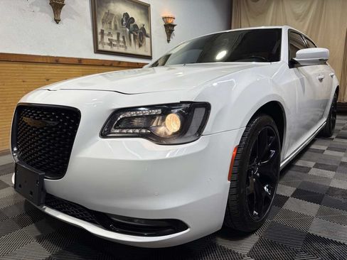Used 2021 Chrysler 300 S RWD image 5