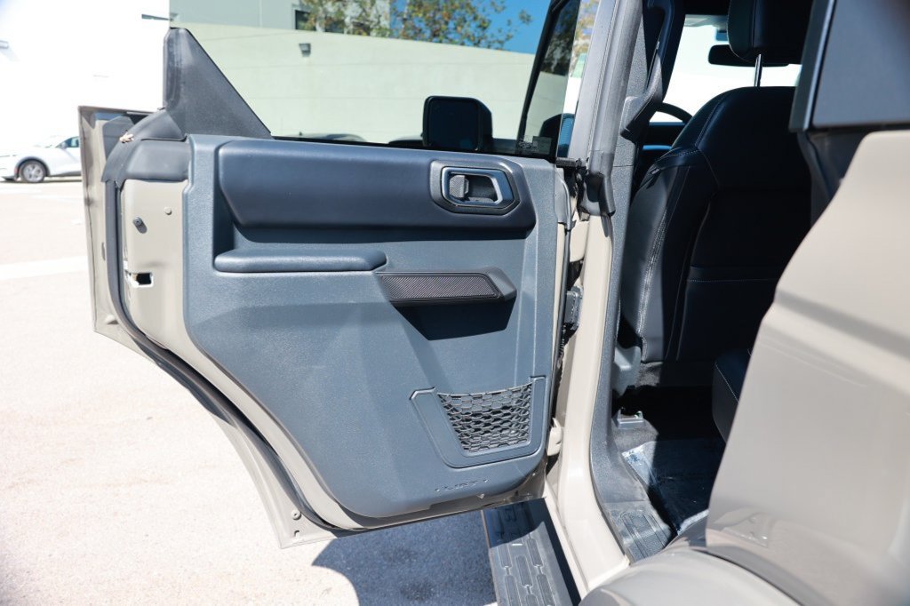Used 2025 Ford Bronco Outer Banks AWD/4WD image 39