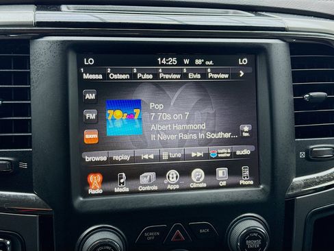 Used 2017 RAM 1500 Sport w/ Quick Order Package 26Q Night AWD/4WD image 11