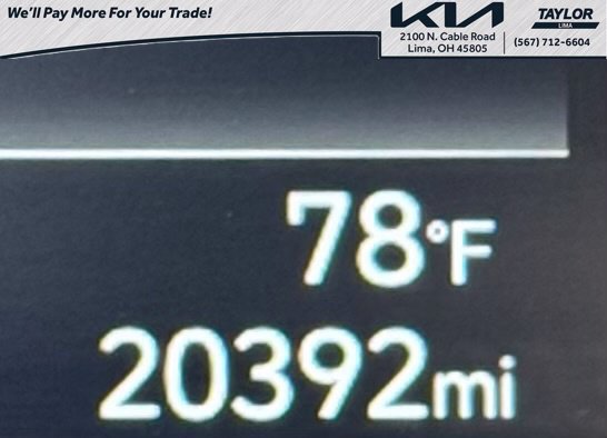 Used 2023 Hyundai Venue SEL FWD image 23