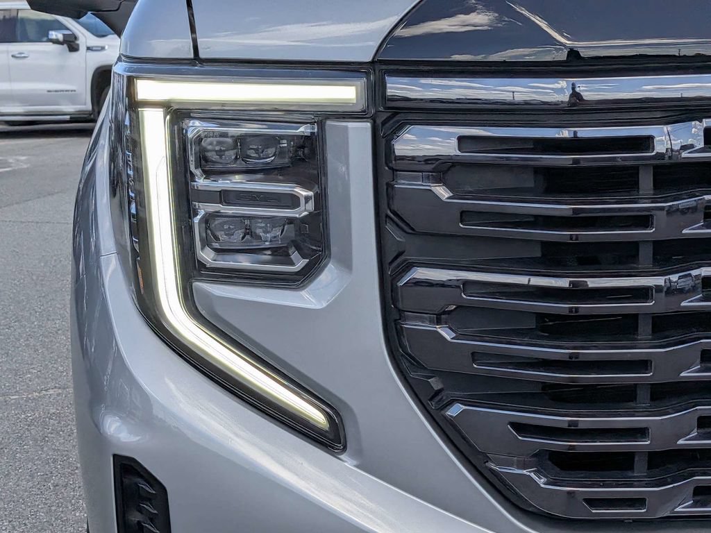 Used 2025 GMC Sierra 1500 Denali Ultimate AWD/4WD image 12