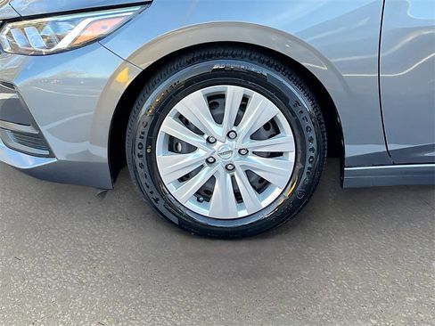 Used 2023 Nissan Sentra S image 25