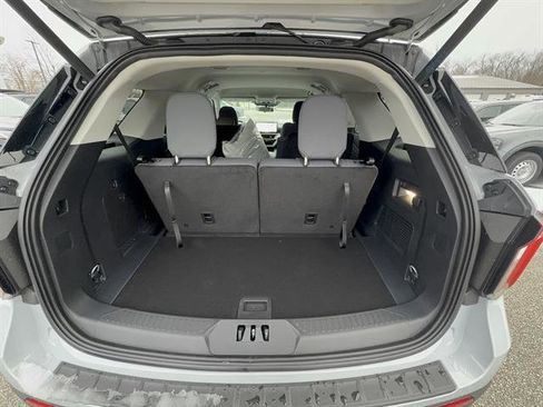 New 2026 Ford Explorer Active image 4