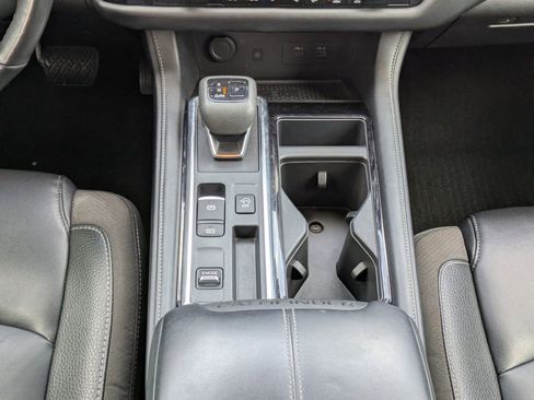 Used 2023 Nissan Pathfinder SL image 20