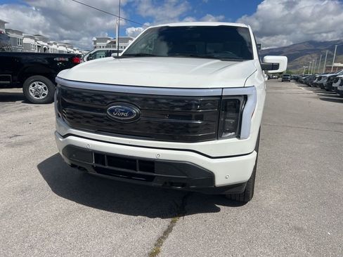 Used 2023 Ford F150 Lightning Platinum AWD/4WD image 8