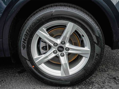 Used 2023 Audi Q5 2.0T Premium w/ Convenience Package image 10