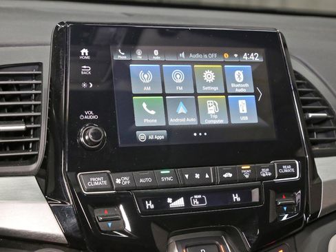 Certified 2024 Honda Odyssey EX-L image 9