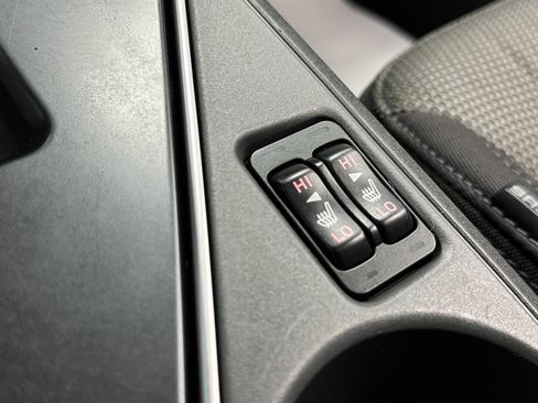 Used 2024 Subaru Crosstrek 2.0i Premium image 25