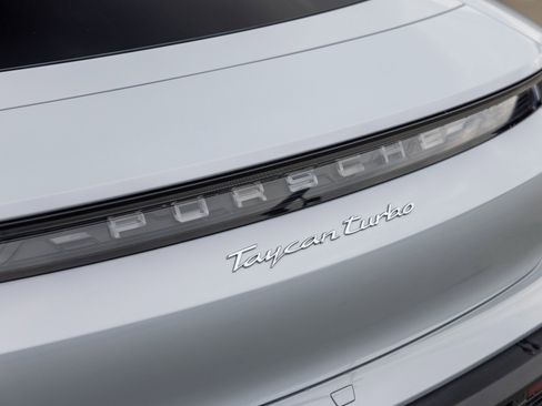 Certified 2022 Porsche Taycan Turbo image 19