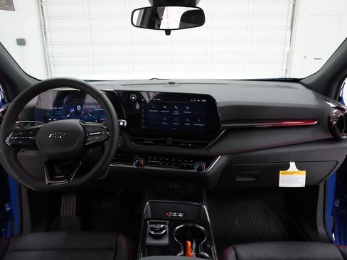 New 2026 Chevrolet Equinox RS w/ Convenience Package III FWD image 37