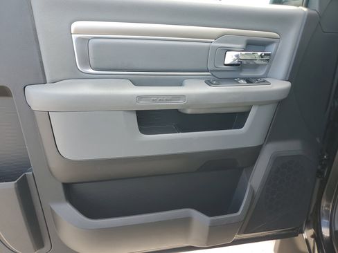 Used 2017 RAM 1500 Tradesman w/ Power & Remote Entry Group image 17