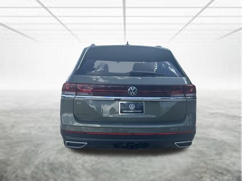 New 2026 Volkswagen Atlas SE FWD image 4