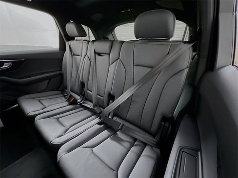 New 2026 Audi Q7 2.0T Premium image 22