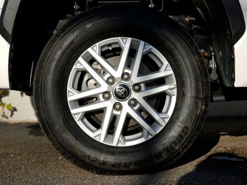 Used 2024 Toyota Tundra SR5 w/ SR5 Convenience Package image 11