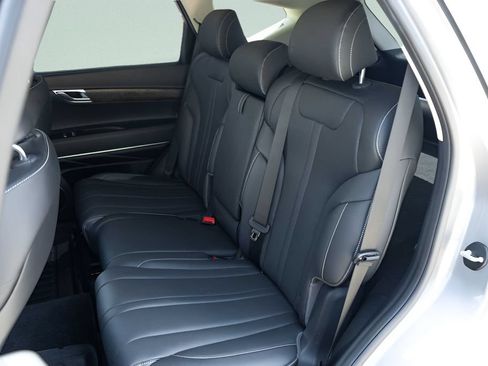 Used 2021 Genesis GV80 3.5T AWD/4WD image 16