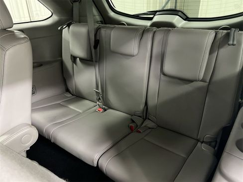 Used 2015 Toyota Highlander Limited image 29