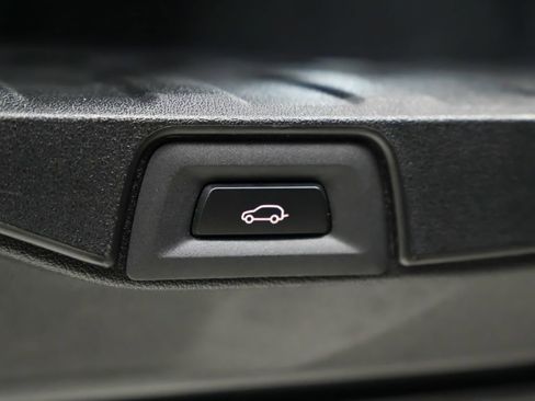 Used 2026 BMW X5 M60i AWD/4WD image 16