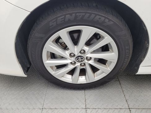 Used 2023 Toyota Camry LE AWD/4WD image 31