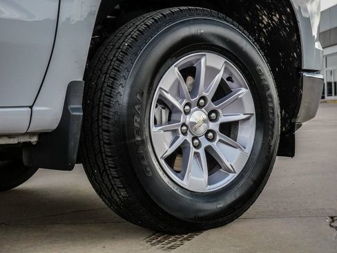 Used 2026 Chevrolet Silverado 1500 LT AWD/4WD image 9