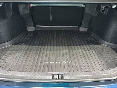 Used 2018 Toyota Camry XSE image 27