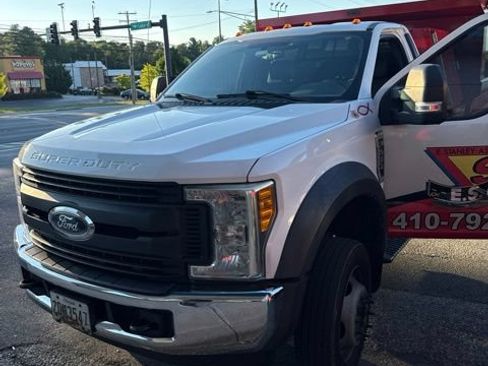 Used 2017 Ford F450 XL w/ Power Equipment Group RWD image 1