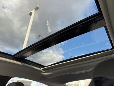 Used 2024 Chevrolet Malibu LT image 36