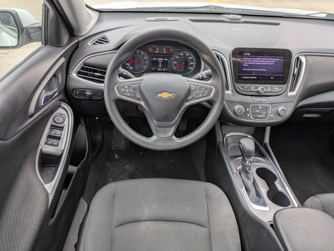 Used 2021 Chevrolet Malibu LS w/ Driver Confidence Package II image 13