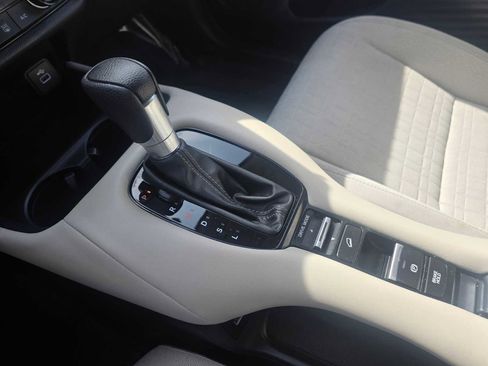 Used 2023 Honda HR-V LX image 29