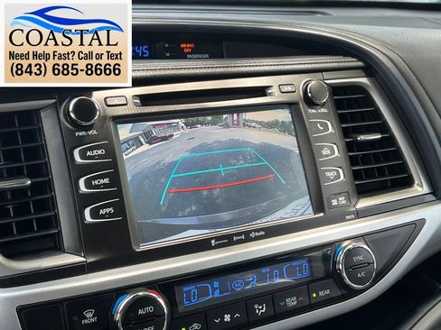 Used 2017 Toyota Highlander XLE FWD image 43