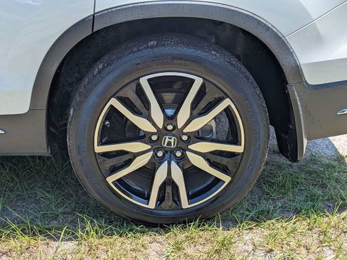 Used 2021 Honda Pilot Elite image 11