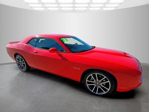 Used 2022 Dodge Challenger R/T w/ Plus Package RWD image 3