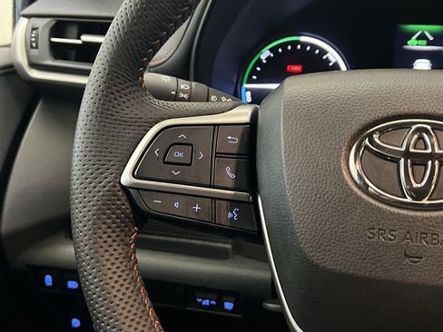 Used 2023 Toyota Sienna XSE w/ XSE Plus Package AWD/4WD image 35
