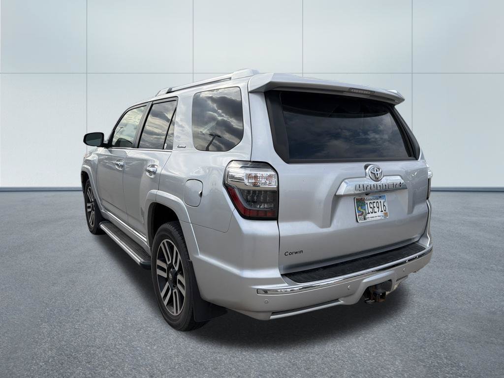 Used 2019 Toyota 4Runner SR5 AWD/4WD image 6