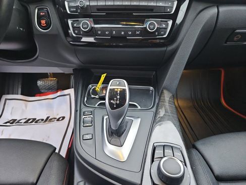 Used 2018 BMW 330i Sedan w/ Shadow Sport Edition image 11